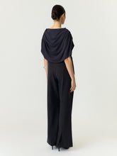 Ladda upp bild till gallerivisning, model_shot-back