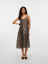 Ladda upp bild till gallerivisning, model_shot-front