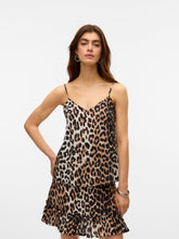 Ladda upp bild till gallerivisning, model_shot-front