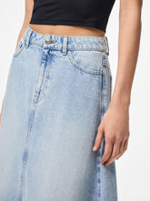 Ladda upp bild till gallerivisning, model_shot-detail