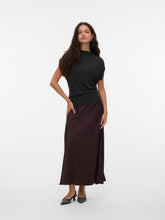 Ladda upp bild till gallerivisning, model_shot-front