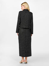 Ladda upp bild till gallerivisning, model_shot-back