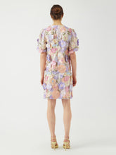 Ladda upp bild till gallerivisning, model_shot-back