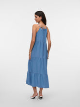 Ladda upp bild till gallerivisning, model_shot-back