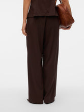 Ladda upp bild till gallerivisning, model_shot-back