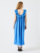 Ladda upp bild till gallerivisning, model_shot-back