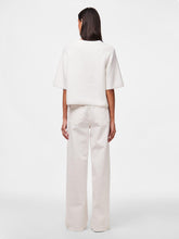 Ladda upp bild till gallerivisning, model_shot-back