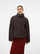 Ladda upp bild till gallerivisning, model_shot-front