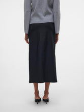 Ladda upp bild till gallerivisning, model_shot-back