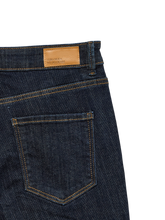 Ladda upp bild till gallerivisning, pack_shot-back