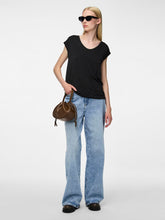 Ladda upp bild till gallerivisning, model_shot-detail