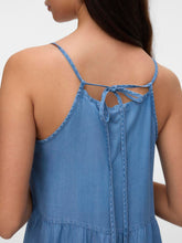 Ladda upp bild till gallerivisning, model_shot-detail