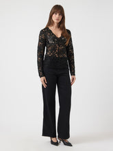 Ladda upp bild till gallerivisning, model_shot-front_full