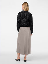 Ladda upp bild till gallerivisning, model_shot-back