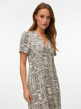 Ladda upp bild till gallerivisning, model_shot-detail