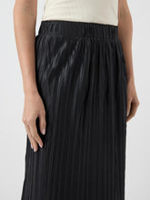 Ladda upp bild till gallerivisning, model_shot-detail