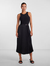 Ladda upp bild till gallerivisning, YASCELINE Skirt - Black