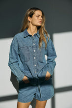 Ladda upp bild till gallerivisning, model_shot-creative
