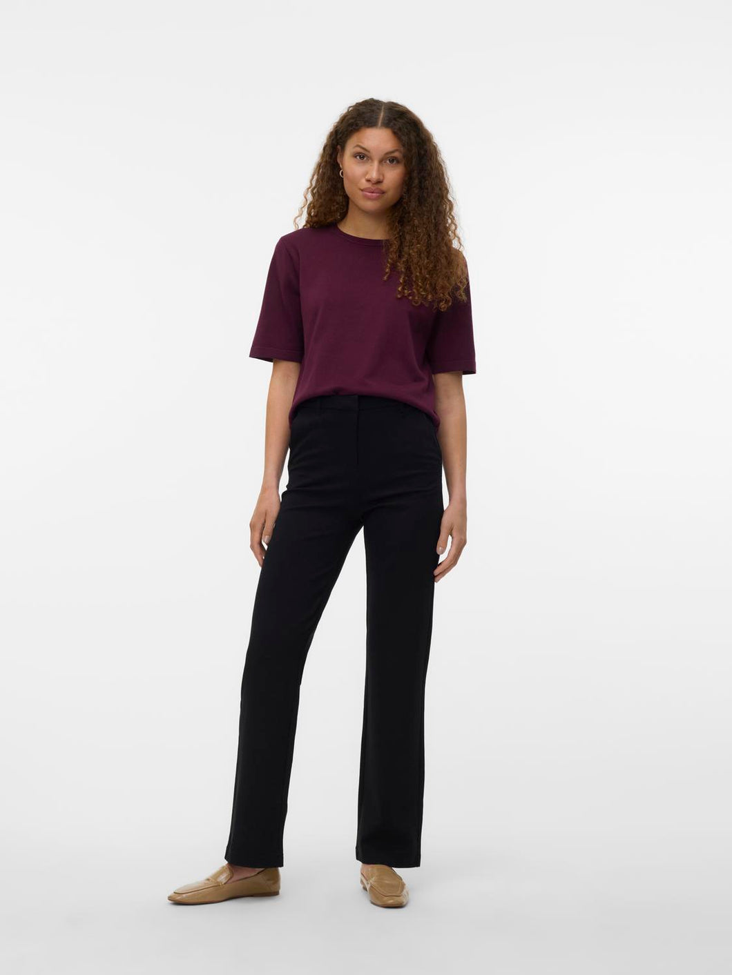 model_shot-front