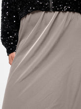 Ladda upp bild till gallerivisning, model_shot-detail
