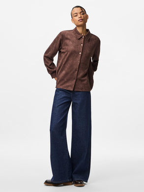 model_shot-front_full