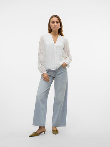 model_shot-front_full