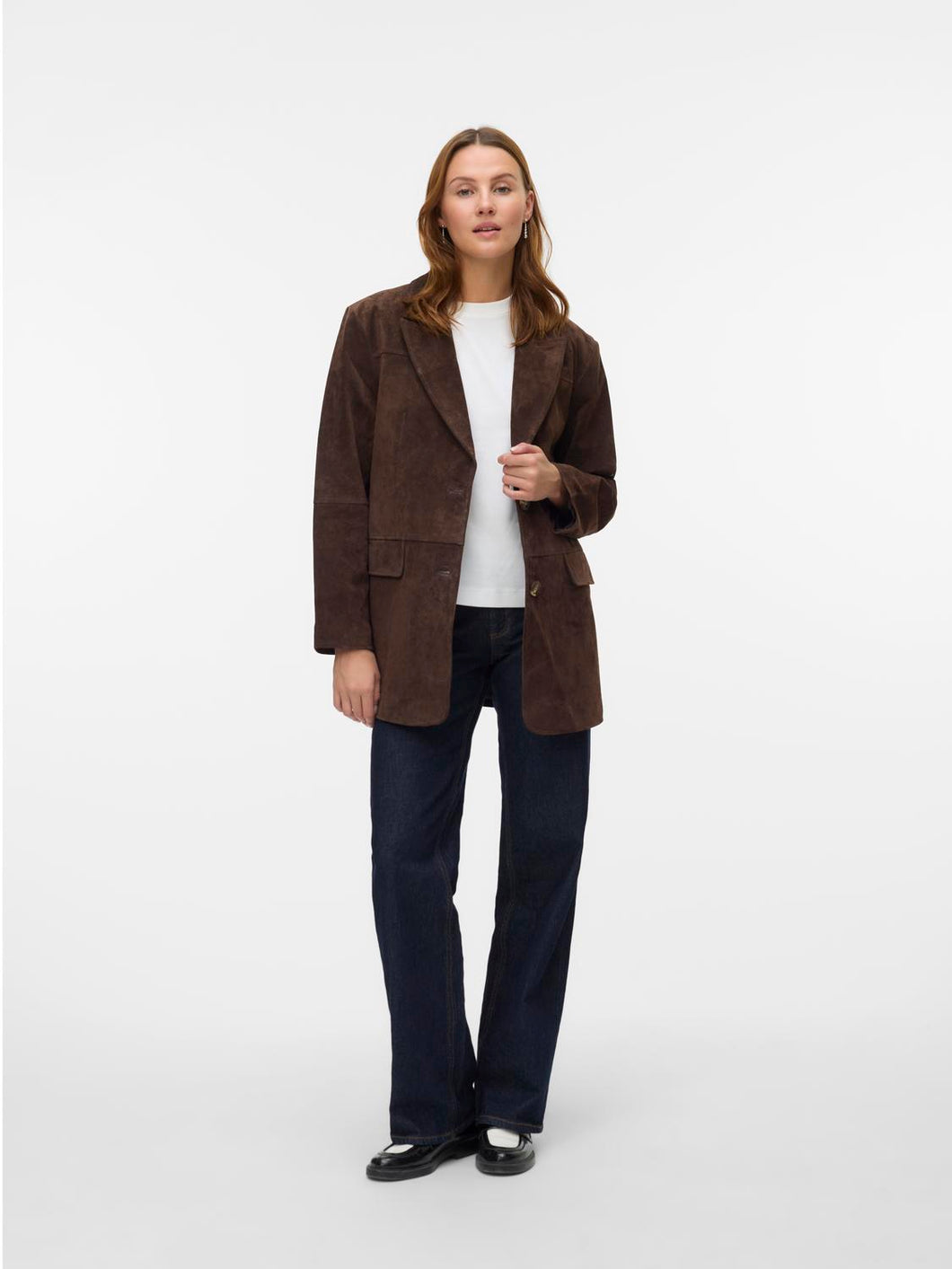 model_shot-front