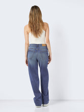 Ladda upp bild till gallerivisning, NMYOLANDA Jeans - Medium Blue Denim
